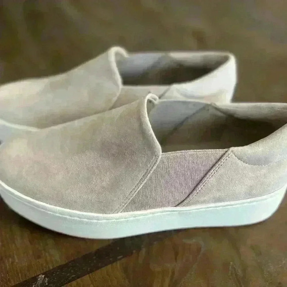 Vince Warren Platform Sneaker - Picture 10 of 11